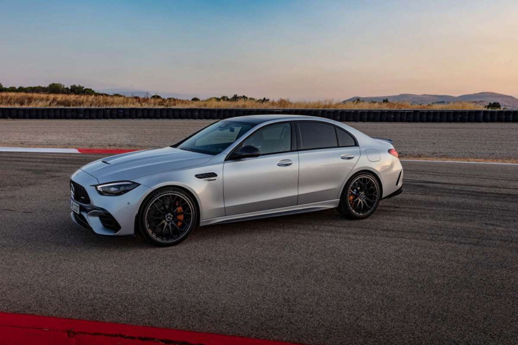 Mercedes-AMG C63S mới trang bị đông cơ mới, loại bỏ động cơ V8