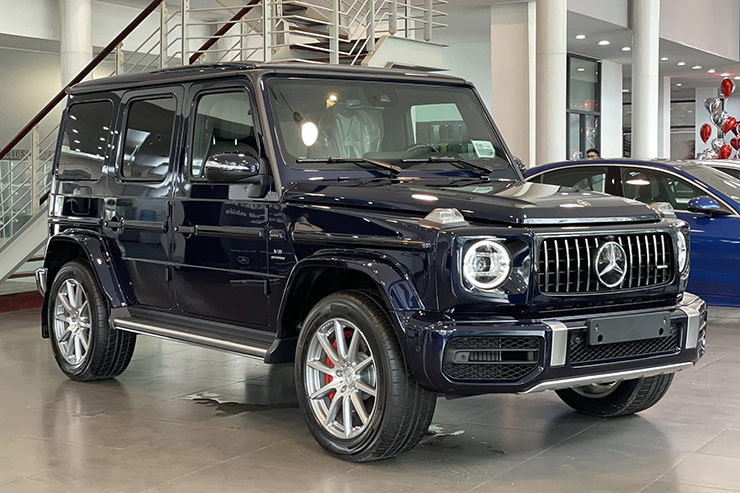 Mercedes-AMG G63 chính hãng giá thấp hơn xe nhập tư, liệu có hút khách hàng Việt