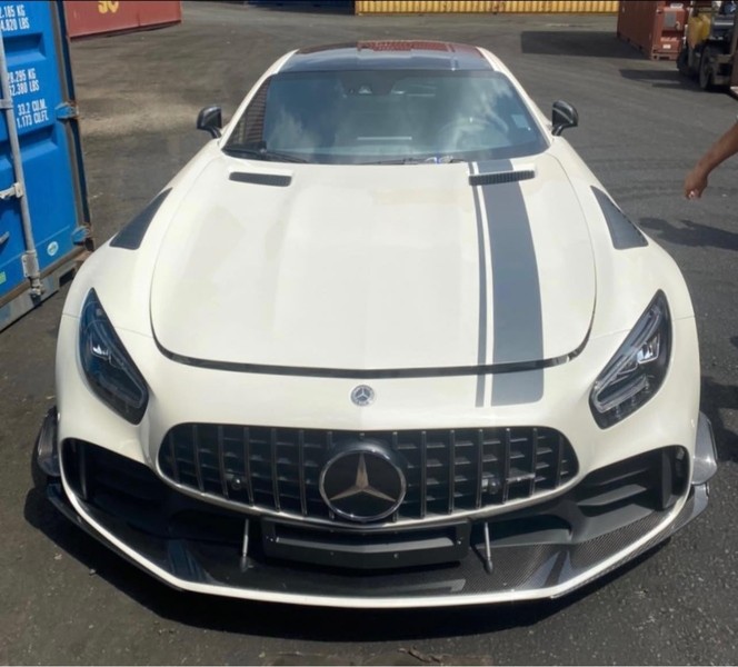 Mercedes-AMG GT R Pro của doanh nhân Minh Nhựa có mặt tại việt Nam