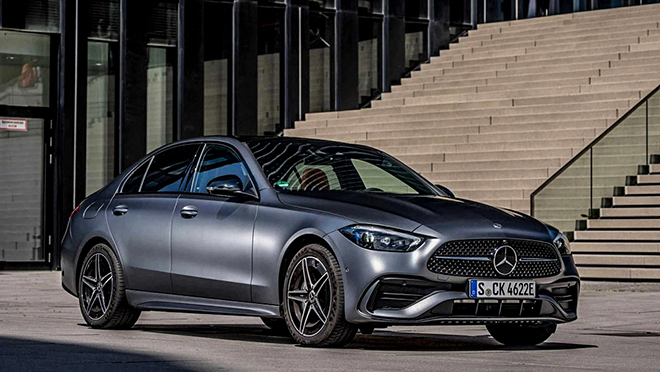 Mercedes-Benz C-Class hé lộ thời gian ra mắt tại Việt Nam