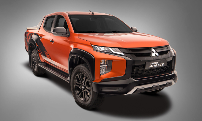 Mitsubishi Triton lần đầu 'cướp ngôi vương' của Ford Ranger