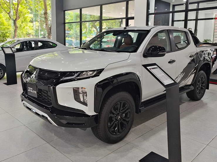 Mitsubishi Triton được giảm giá tới 82 triệu đồng tại đại lý