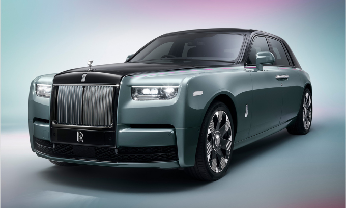 Rolls-Royce Phantom 2023 ra mắt với nhiều tùy chọn mới