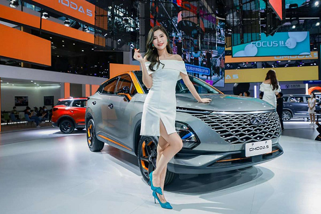 SUV Trung Quốc Chery Omoda 5 ra mắt, đối thủ cạnh tranh với Honda HR-V