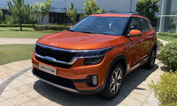Kia tăng giá 10-70 triệu đồng hàng loạt xe