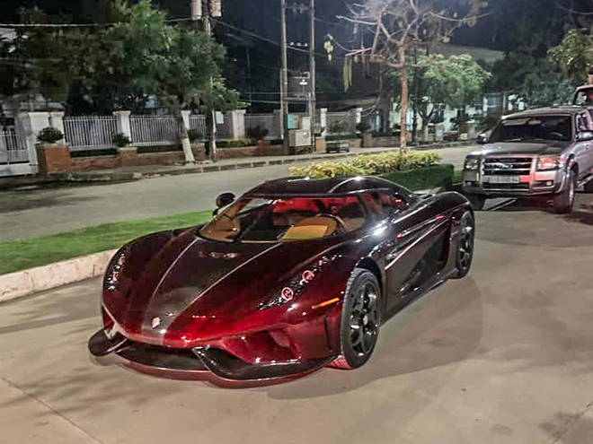 Siêu xe triệu đô Koenigsegg Regera lăn bánh tại Việt Nam, đeo biển số Cambodia