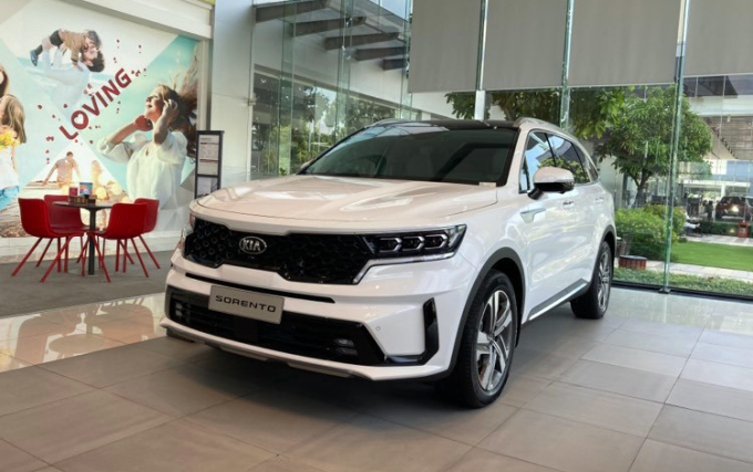 Kia Sorento bỏ bớt phiên bản, tăng giá 10-20 triệu