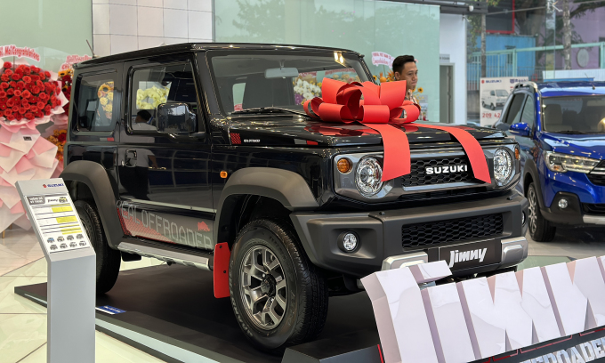 Suzuki Jimny hết sốt giá