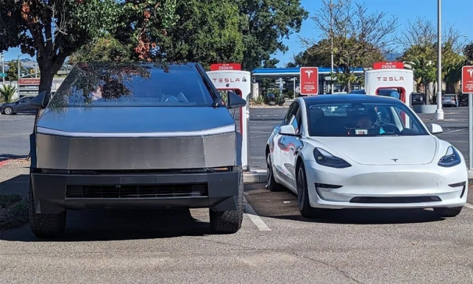 Tesla là hãng ôtô lãi nhiều nhất với mỗi xe bán ra