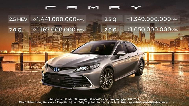 Toyota Camry phiên bản nâng cấp trình làng, giá từ hơn 1 tỷ đồng