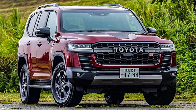 Toyota Land Cruiser bản GR Sport làm nhiều người điên đảo vì ngầu