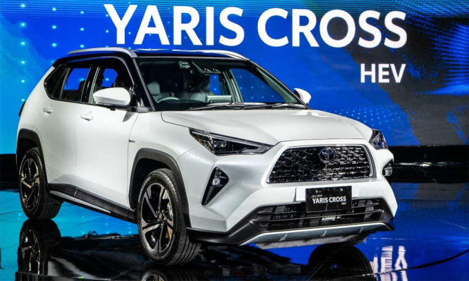 Toyota Yaris Cross ra mắt - đối thủ mới của Hyundai Creta