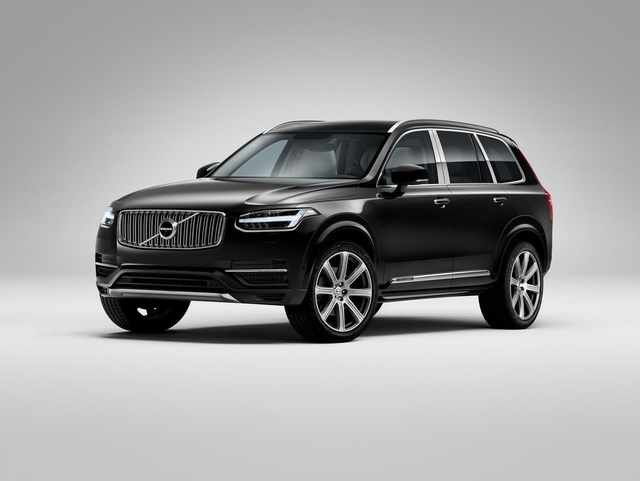 Volvo Việt Nam triệu hồi XC90 vì lỗi phần mềm
