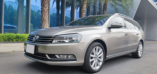 Xế độc Volkwagen Passat Variant đời cũ rao bán giá ngang dòng xe Civic