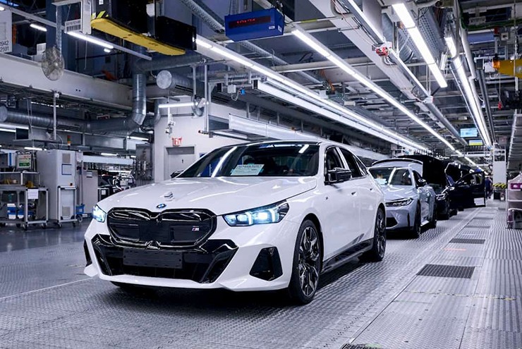 BMW có doanh số ra sao trong năm 2023 trên toàn cầu