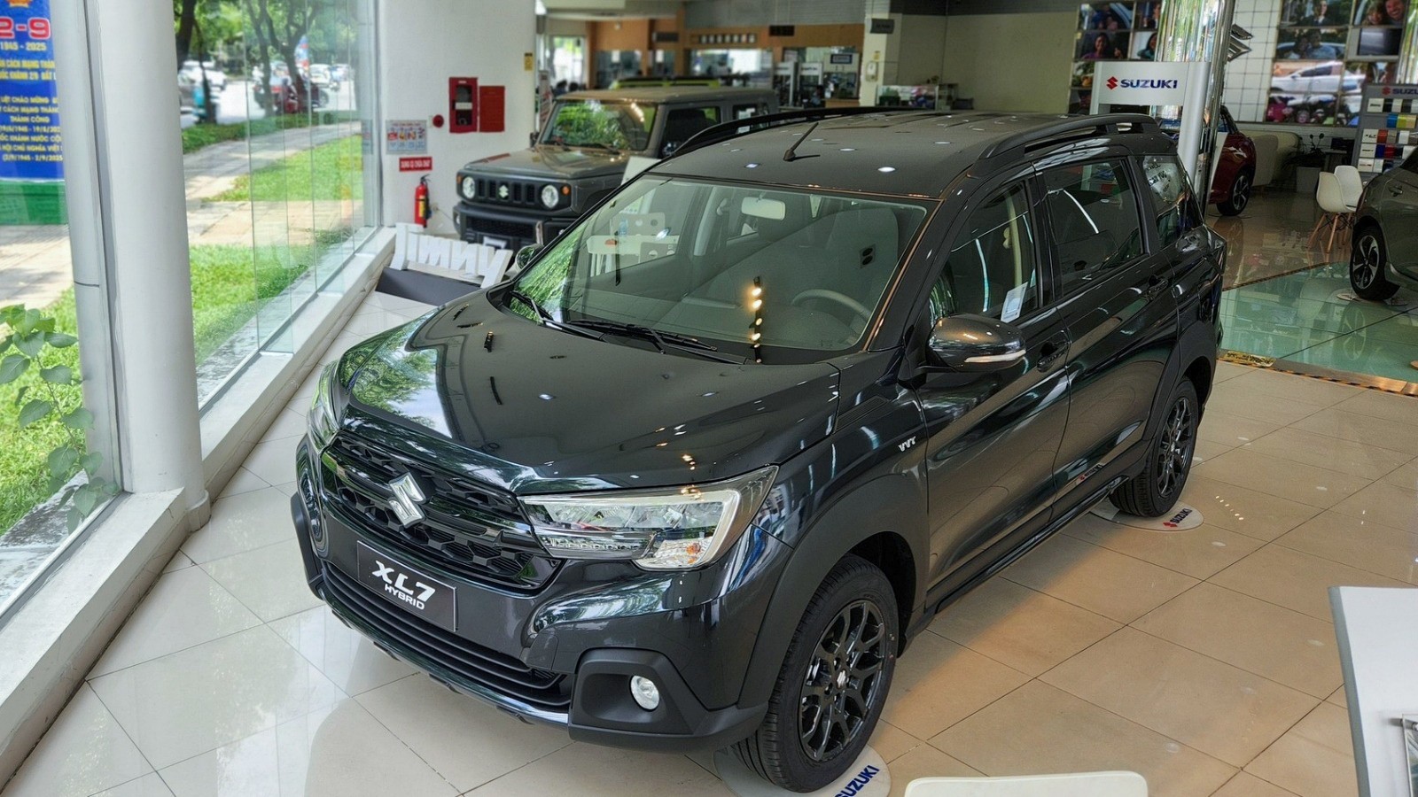 Suzuki XL7 Hybrid phiên bản Black Edition xuất hiện tại đại lý