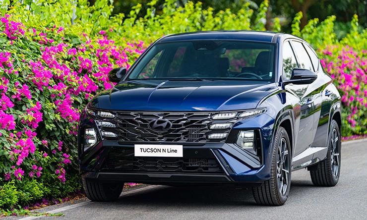 Giá xe Hyundai Tucson tháng 7/2025, bản N Line 989 triệu đồng