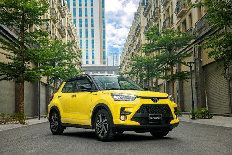 Giá xe Toyota Raize tháng 10/2025, SUV đô thị cỡ A+ từ 498 triệu đồng