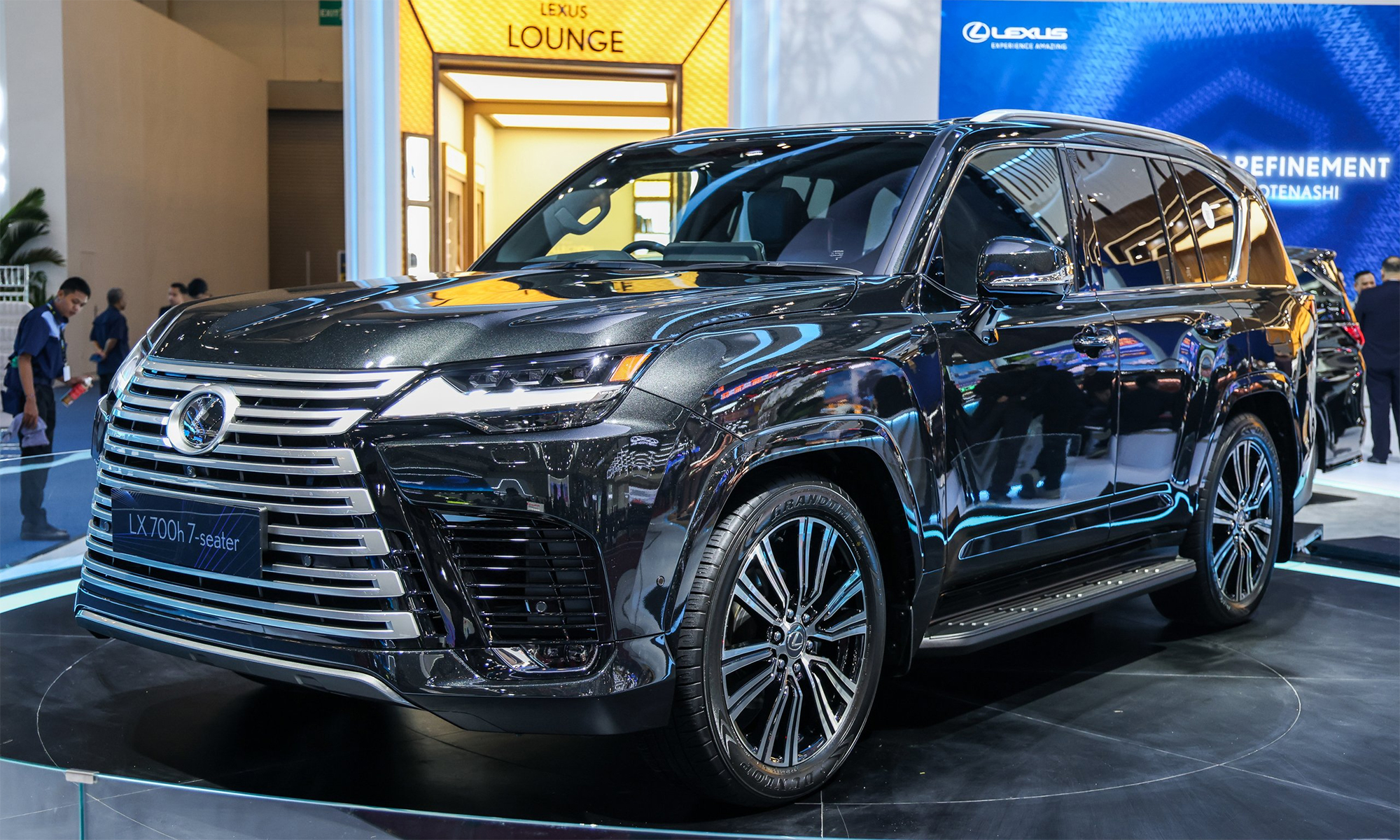 Lexus LX 700h ra mắt Đông Nam Á, giá cao nhất gần 240.000 USD