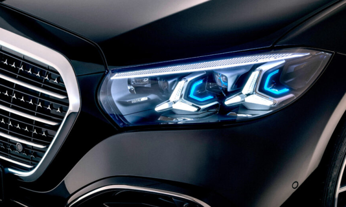 Đèn pha Mercedes S-class dùng 50.000 bóng LED