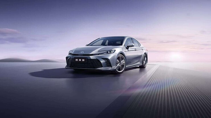Toyota Camry 2026 trình làng, nâng cấp loạt tiện nghi, giá từ 666 triệu đồng
