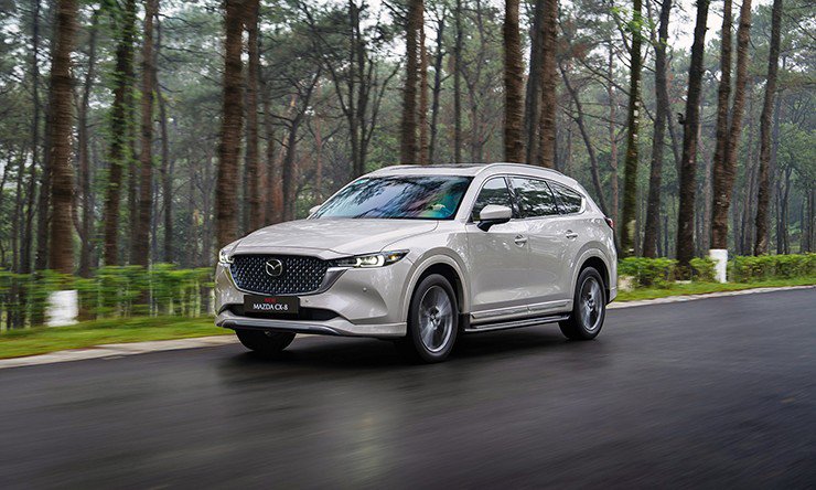 Nên chọn Honda CR-V G hay Mazda CX-8 Premium?