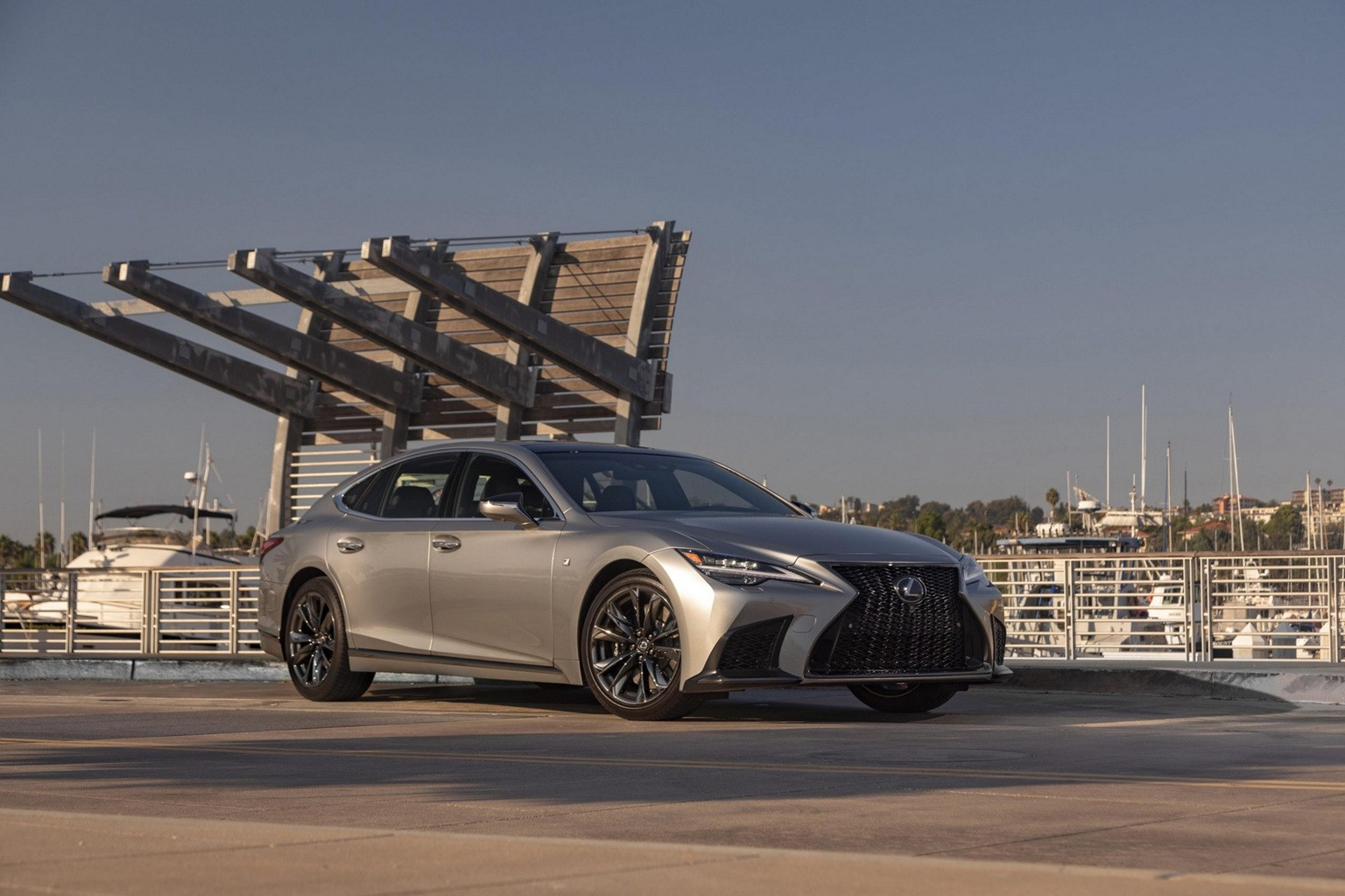 Xe sang Lexus LS chuẩn bị dừng bán tại nhiều thị trường