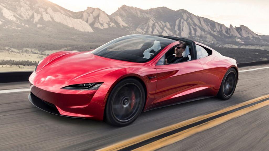 Sau 10 năm nhận cọc xe thể thao Tesla Roadster chốt lịch ra mắt toàn cầu