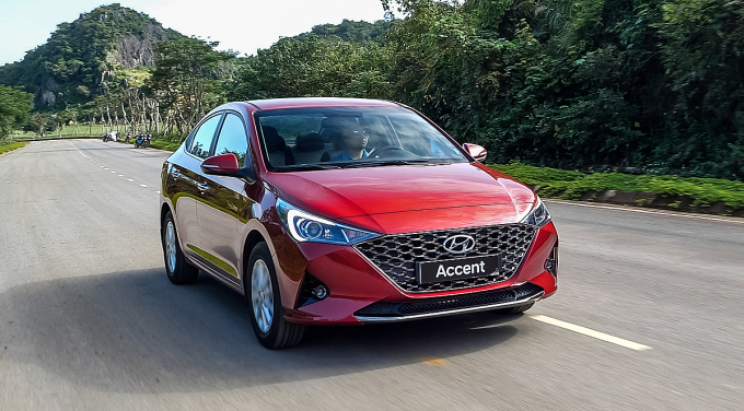 Hyundai giật lại ngôi vương doanh số từ Toyota