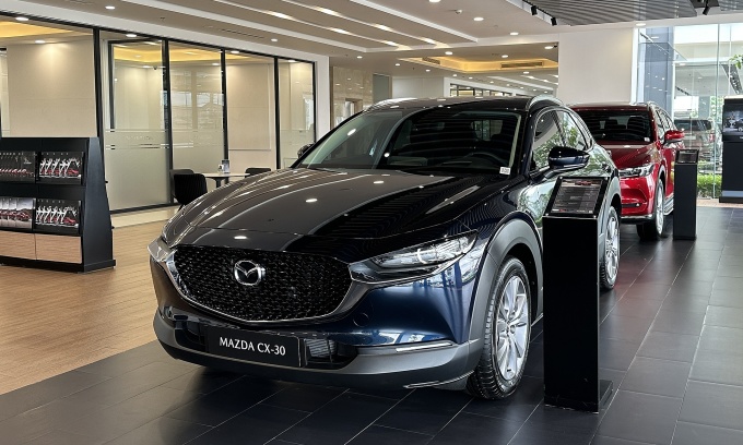 Xe Kia, Mazda giảm giá hàng loạt trong tháng 9