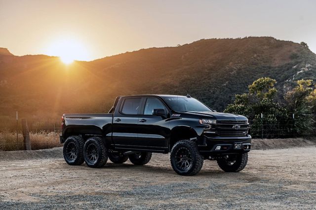 Goliath 6×6 - Không chỉ là Chevrolet Silverado lắp thêm 2 bánh