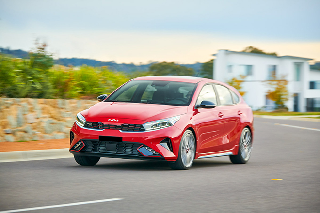 Giá xe KIA K3/Cerato lăn bánh tháng 3/2022, thêm bản 1.6 Turbo GT