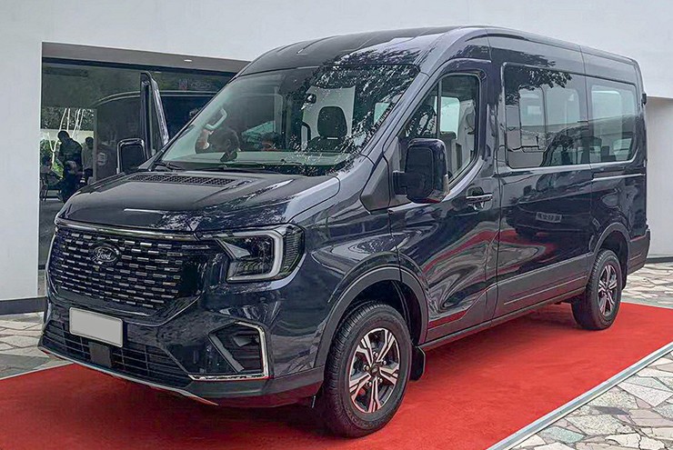 Ford Transit thế hệ mới đăng ký bảo hộ kiểu dáng tại Việt Nam