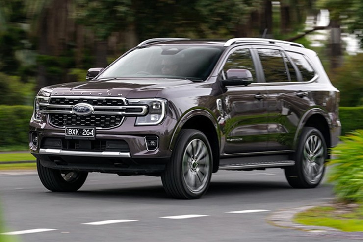 Ford Everest có thêm phiên bản động cơ V6, nhiều khả năng về VN