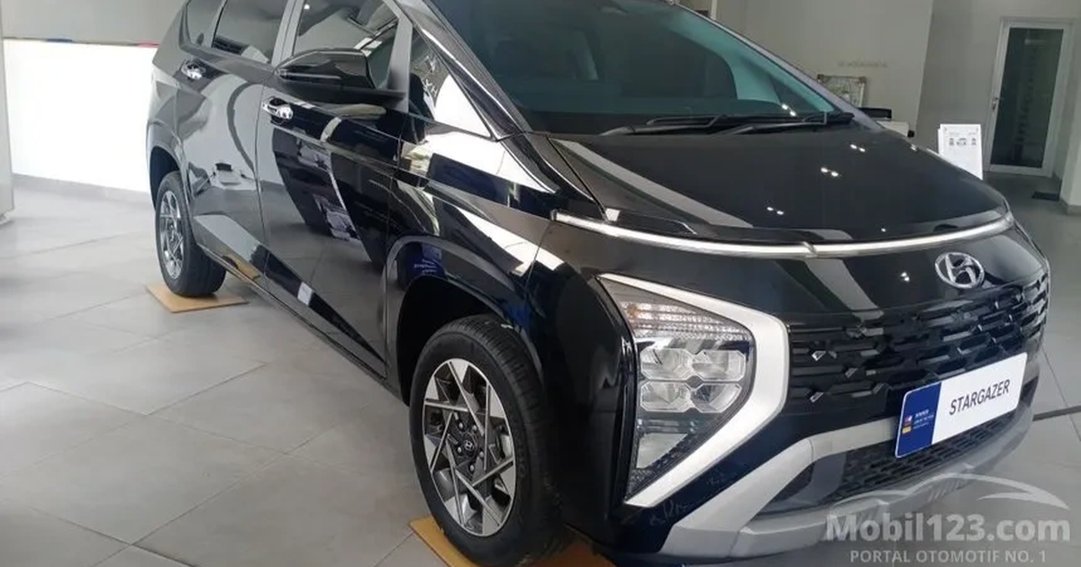 Hyundai Stargazer có bản 2023: Thêm phanh đĩa sau và phanh tay điện tử