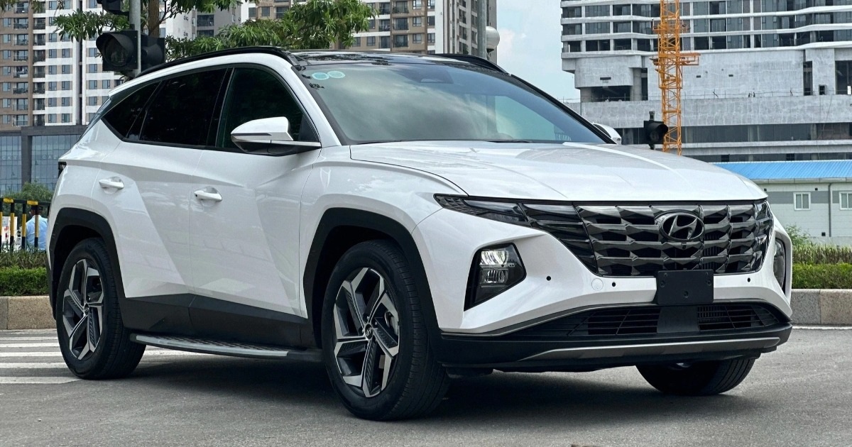 Hyundai Tucson và Santa Fe giảm doanh số sau khi tăng giá 30-90 triệu đồng