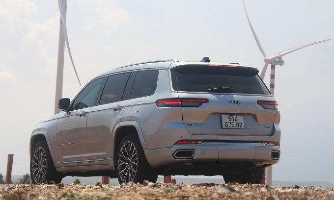 Jeep Grand Cherokee L - SUV cho gia đình kiểu Mỹ