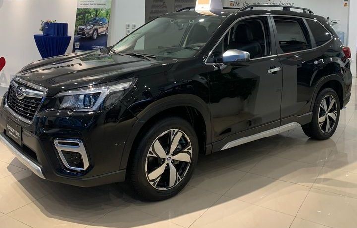 Bị chê đắt, Subaru Forester lại giảm giá sâu gần 200 triệu đồng