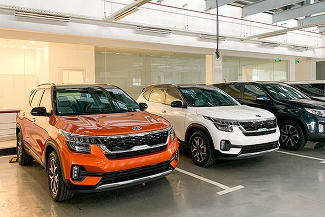Kia Seltos tiếp tục tăng giá 20 triệu đồng tại đại lý, mở đường cho Sonet