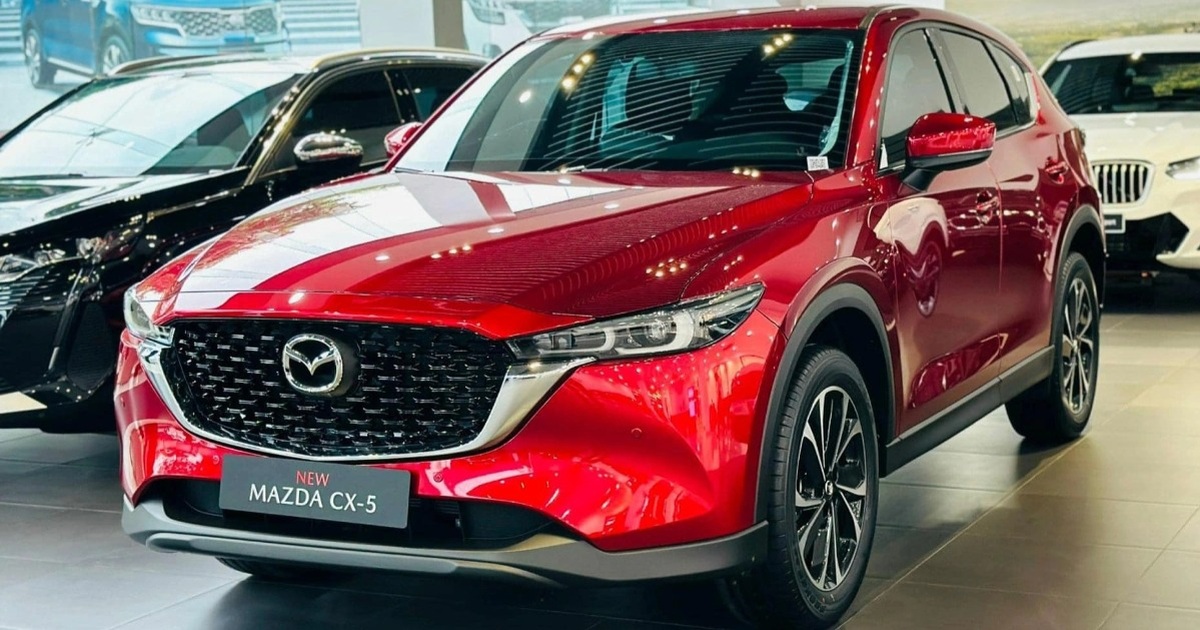 CX-5, Tucson và loạt xe tăng giá cuối năm: Có mẫu đắt thêm 90 triệu đồng