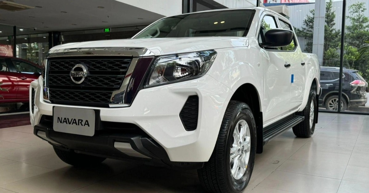 Nissan Navara bản mới về đại lý - Thêm lựa chọn với giá