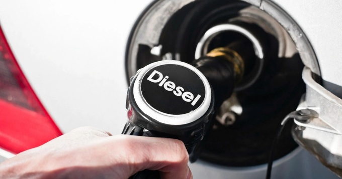 Giá dầu đắt hơn xăng, đi xe diesel tại Việt Nam không còn lợi thế như trước