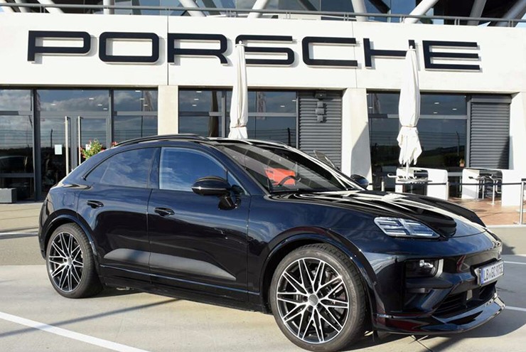 Porsche Macan thế hệ mới lộ diện trước ngày ra mắt