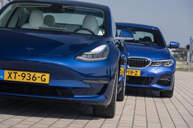 CEO của BMW chê Tesla 