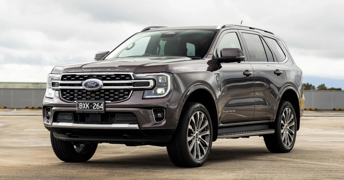 Rộ tin đồn Ford Everest Platinum sắp về Việt Nam,