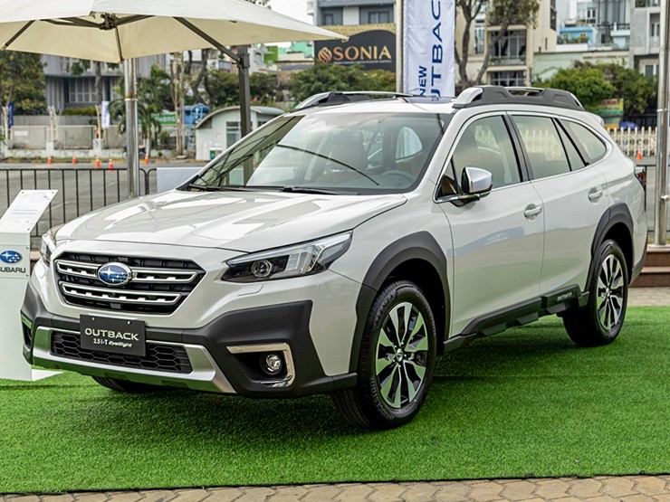 Subaru giảm giá dòng xe Outback lên đến 440 triệu đồng