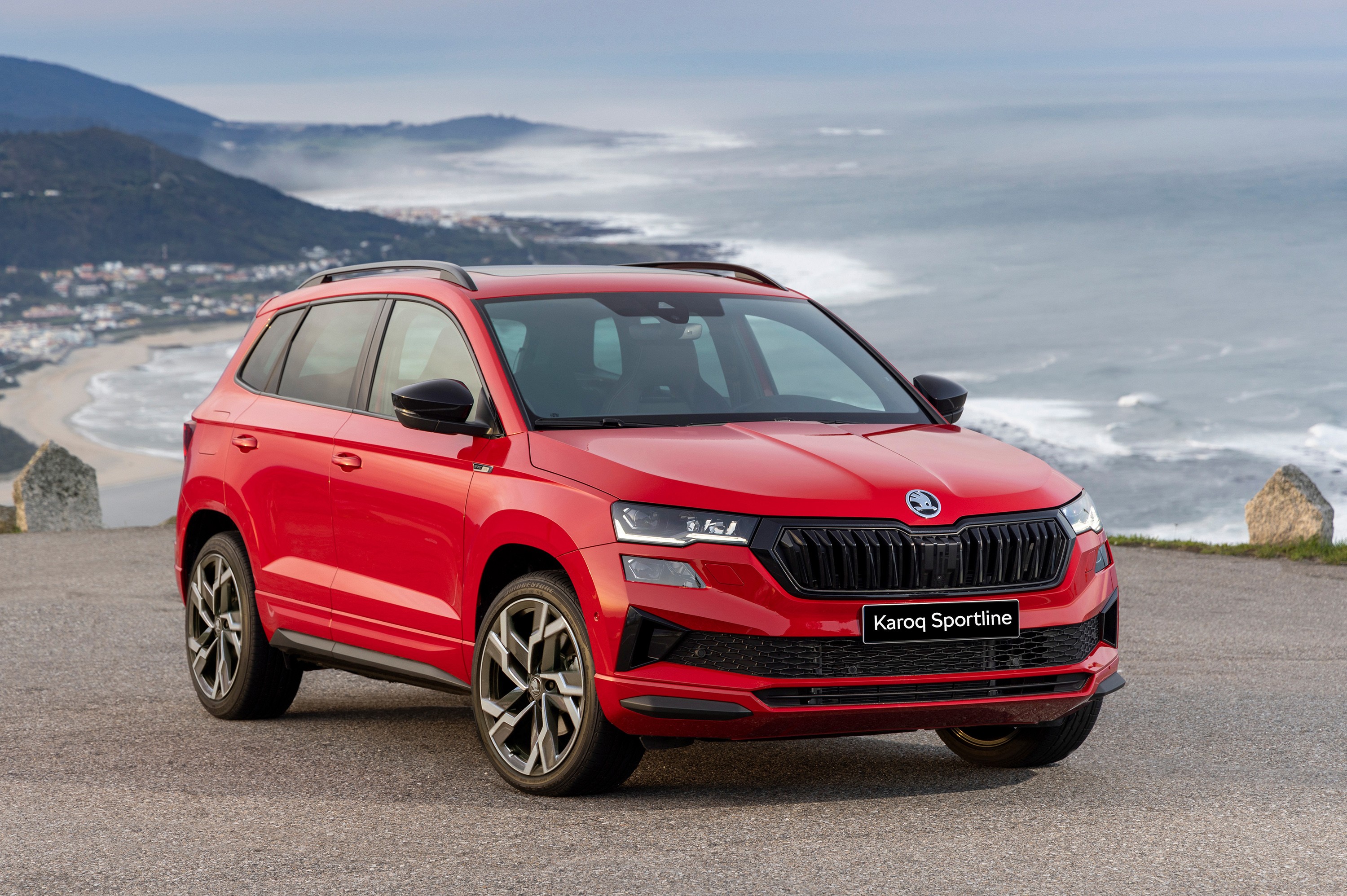 Skoda Việt Nam chốt giá hơn 1 tỷ đồng cho dòng xe Karoq mới