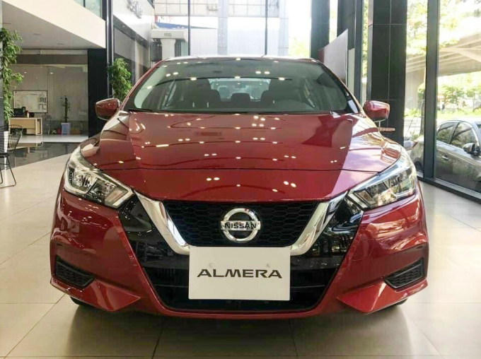 Nissan Almera giảm giá gần 50 triệu đồng