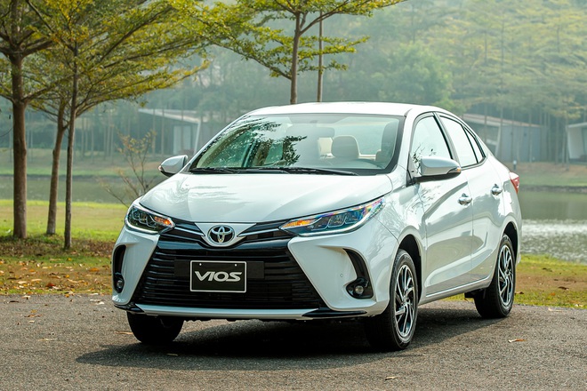 Toyota Vios, Hyundai Accent giảm giá 30 triệu tại đại lý trong tháng Ngâu