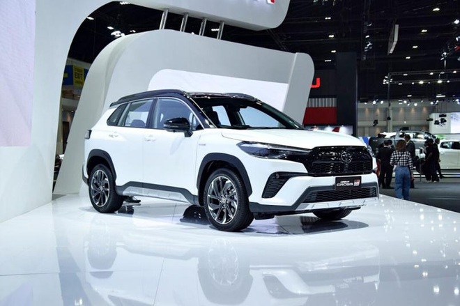 Xem trước Corolla Cross 2022 bản thể thao có thể về Việt Nam trong năm sau